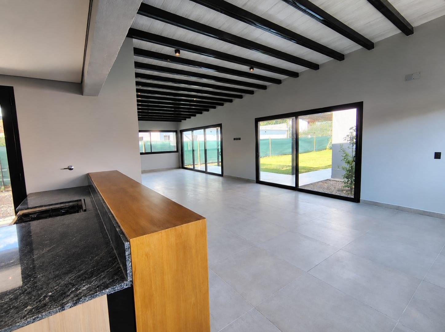 Foto de Venta Casa a ESTRENAR con Pileta - Barrio El Nevado CHACRAS de CORIA, imagen 4