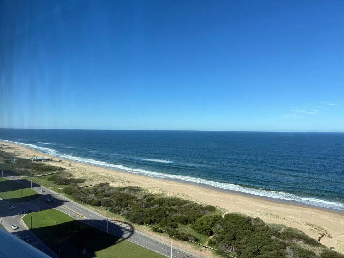 Apartamento Primera Linea en venta en Playa Brava, Punta del Este 1