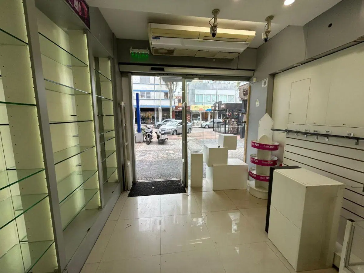 Venta de Local Comercial en Av Gorlero, Punta del Este 3