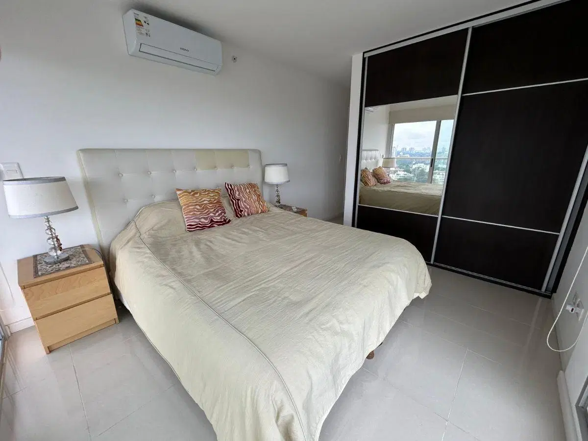 Apartamento en venta, playa brava, 2 dormitorios, vista al mar 4