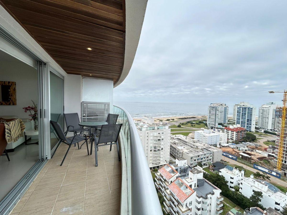 Apartamento en venta, playa brava, 2 dormitorios, vista al mar