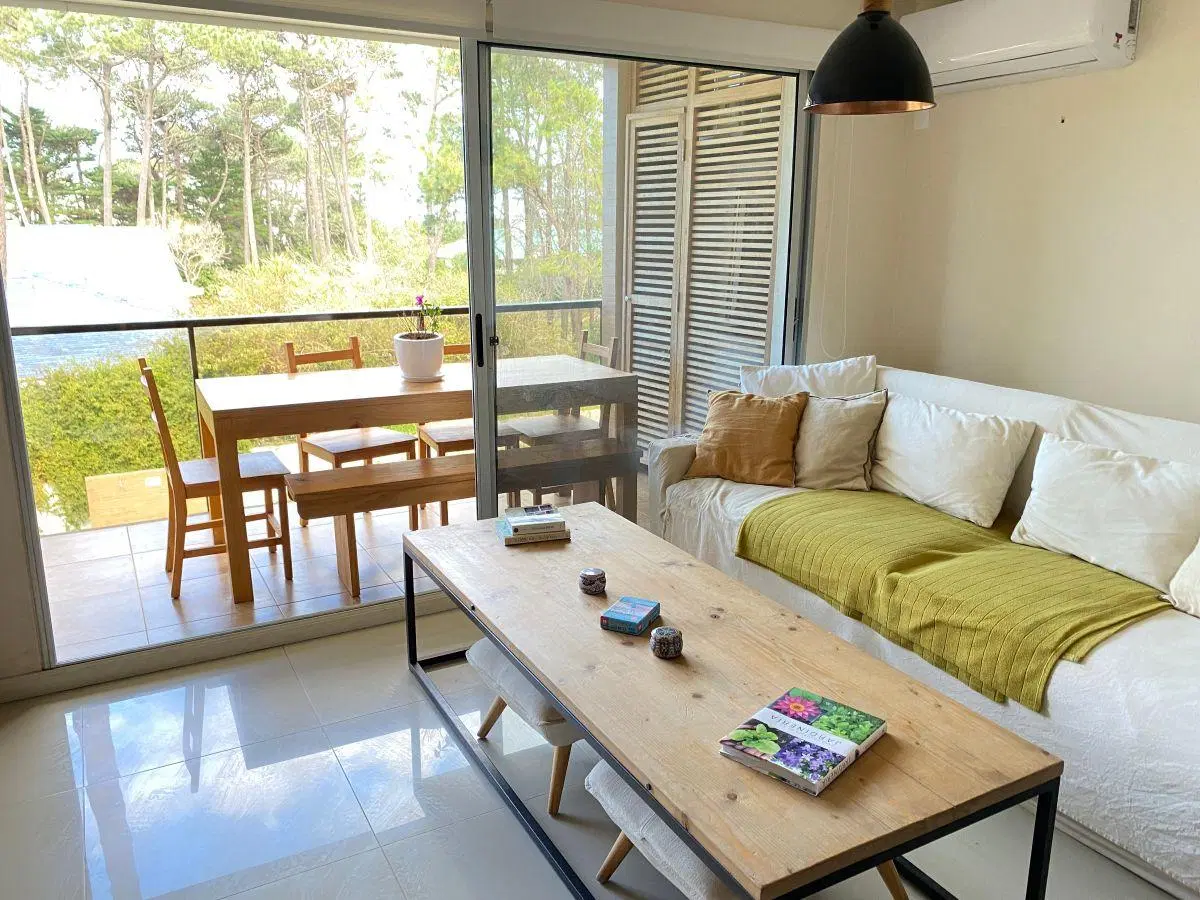 Apartamento en venta, playa Brava, 2 dormitorios y barbacoa propia 2
