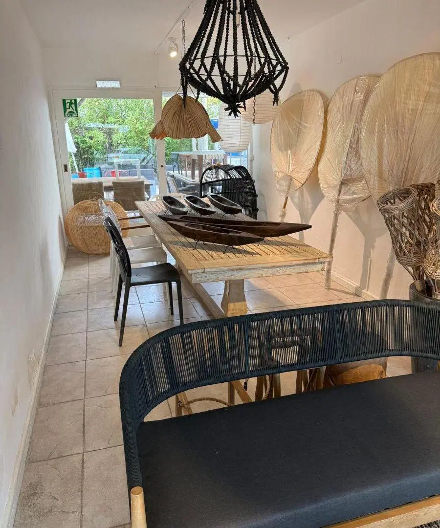 Venta y Alquiler de Local Comercial en Punta del Este, Península 2