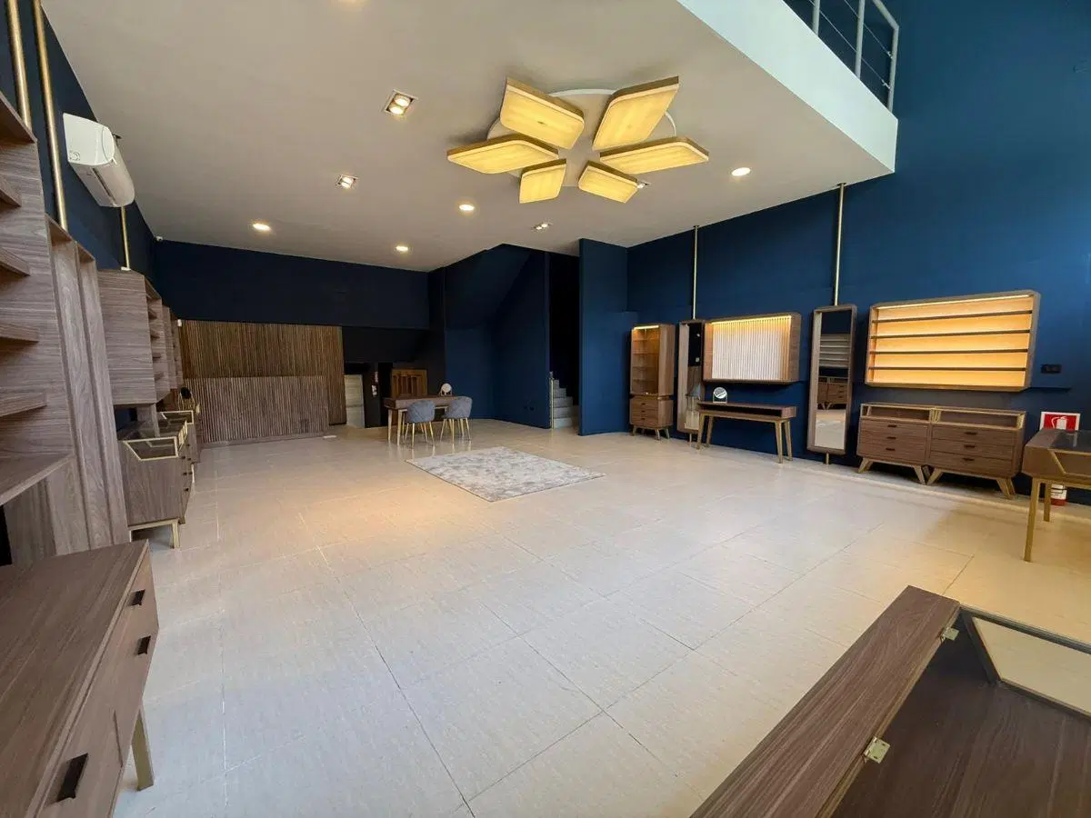 Local Comercial en Venta con RENTA en Punta del Este 3