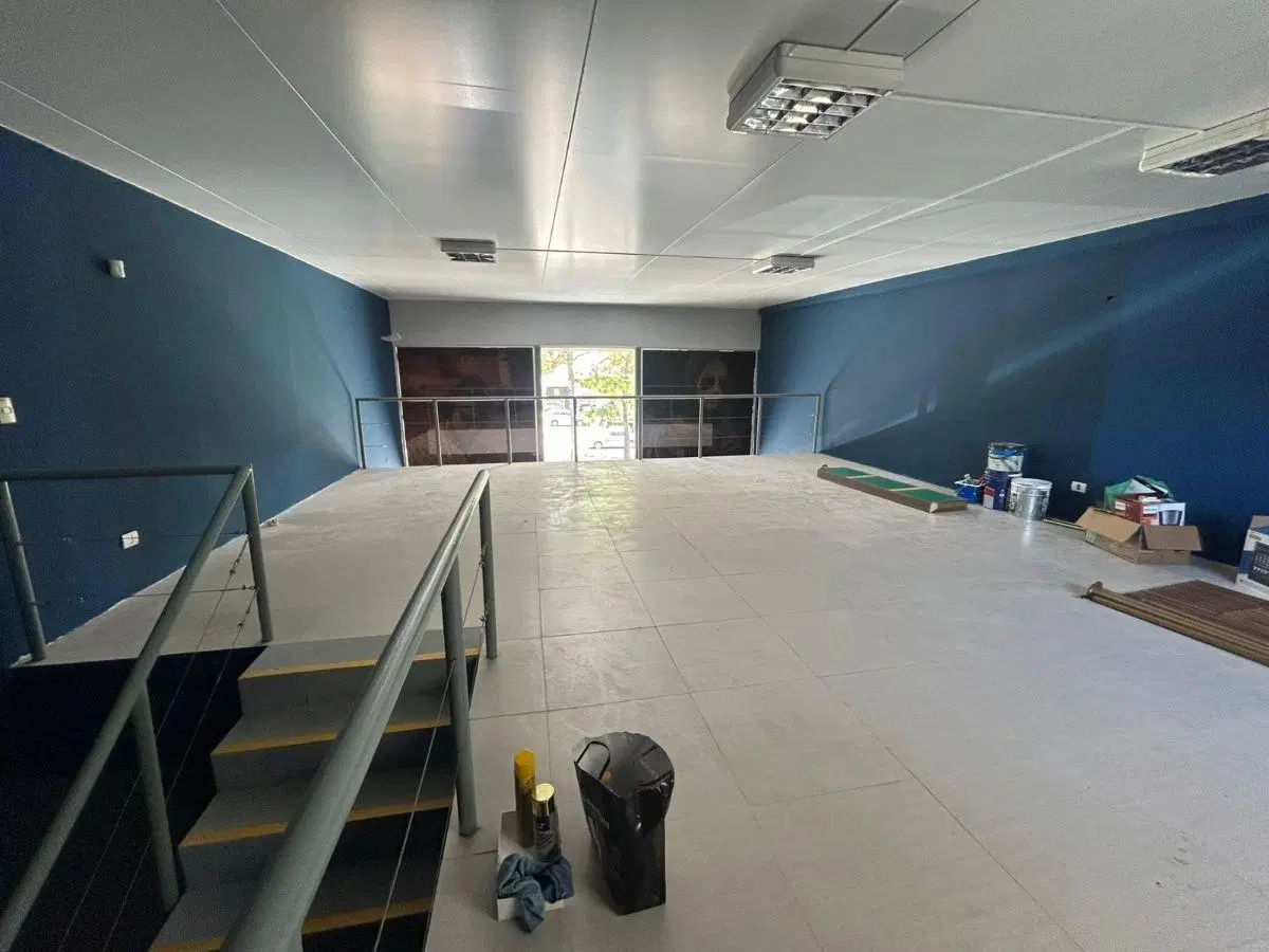 Local Comercial en Venta con RENTA en Punta del Este 4