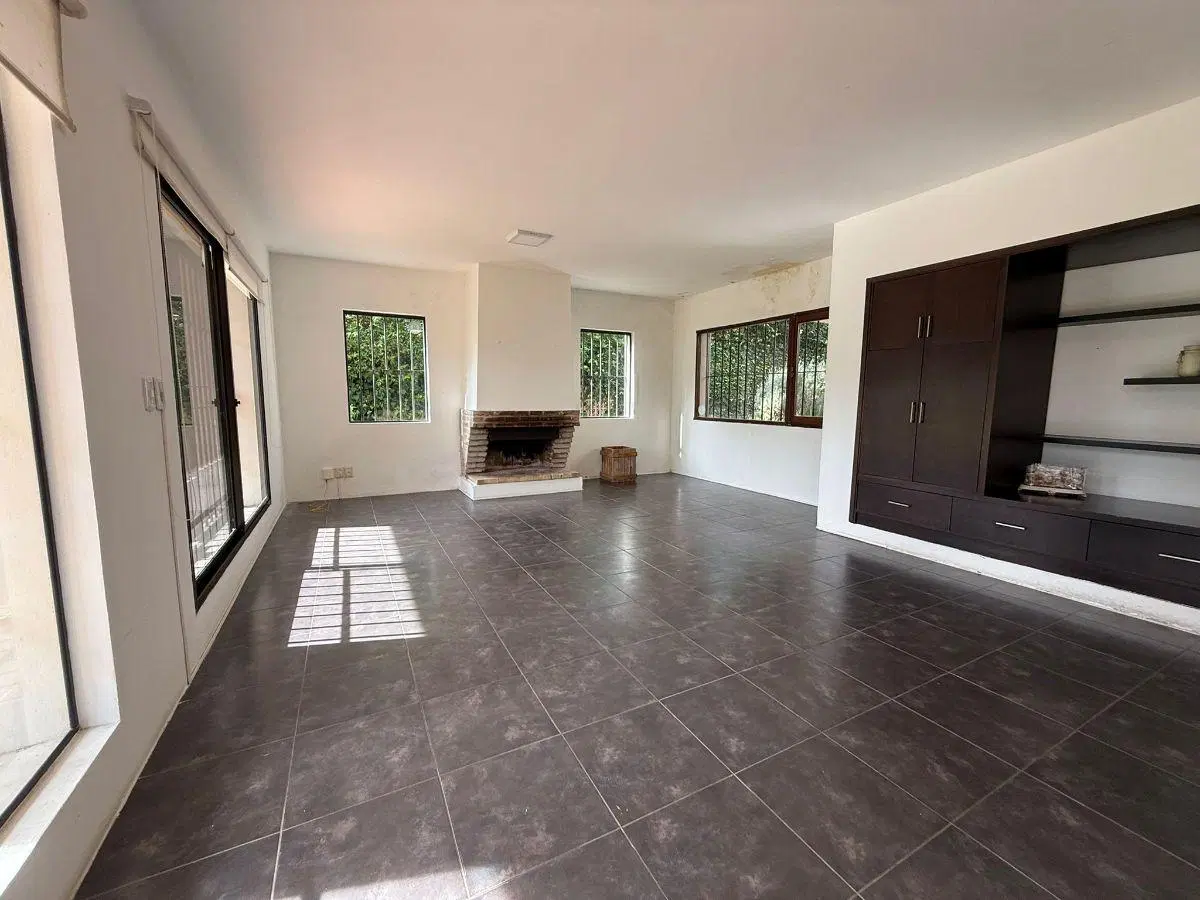 Casa en venta Playa Mansa, gran terreno, cerca del mar, Punta del Este 5
