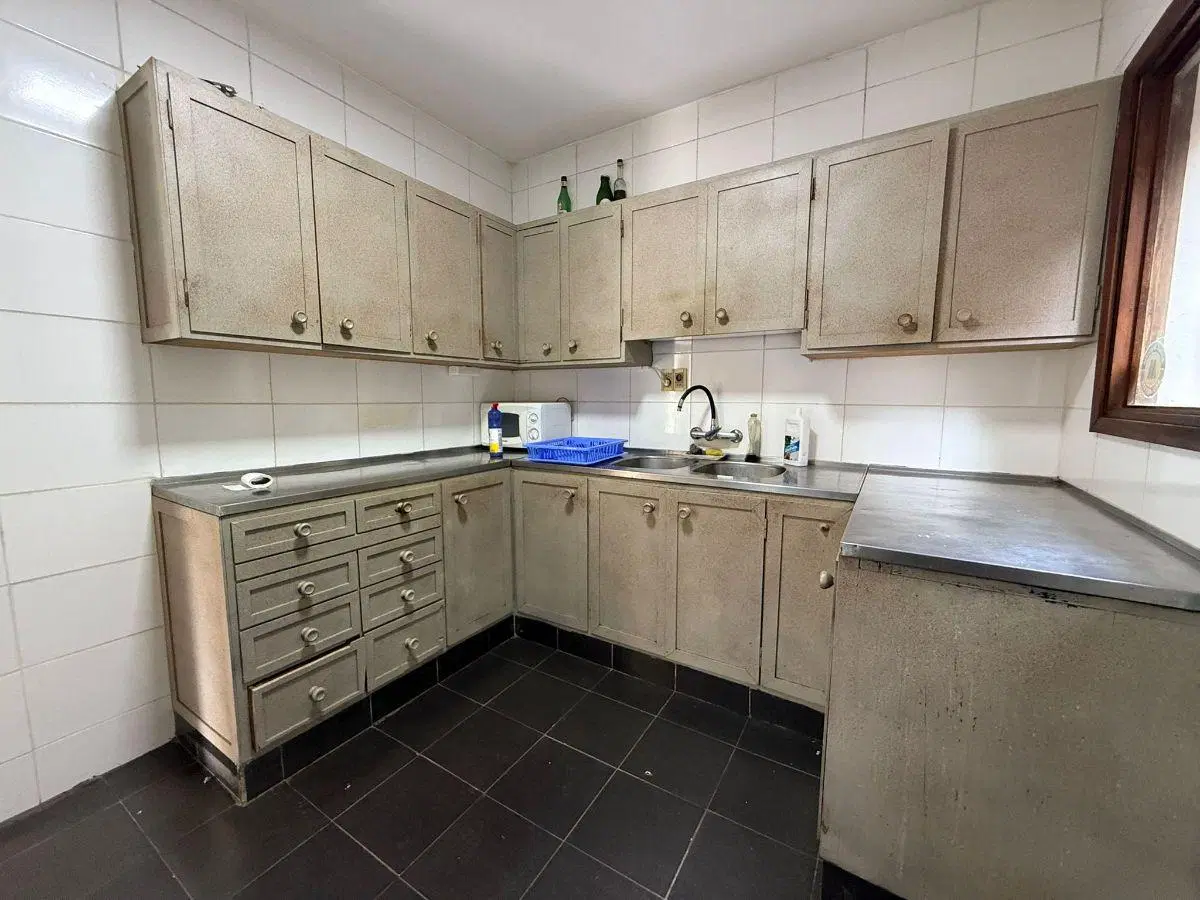Casa en venta Playa Mansa, gran terreno, cerca del mar, Punta del Este 4