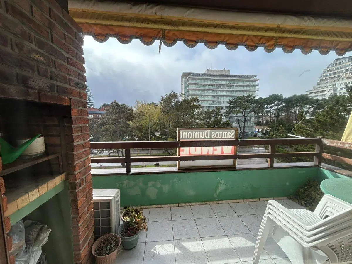 Apartamento en venta, 2 dormitorios y 2 baños sobre Av. Roosevelt. Punta del Este 5