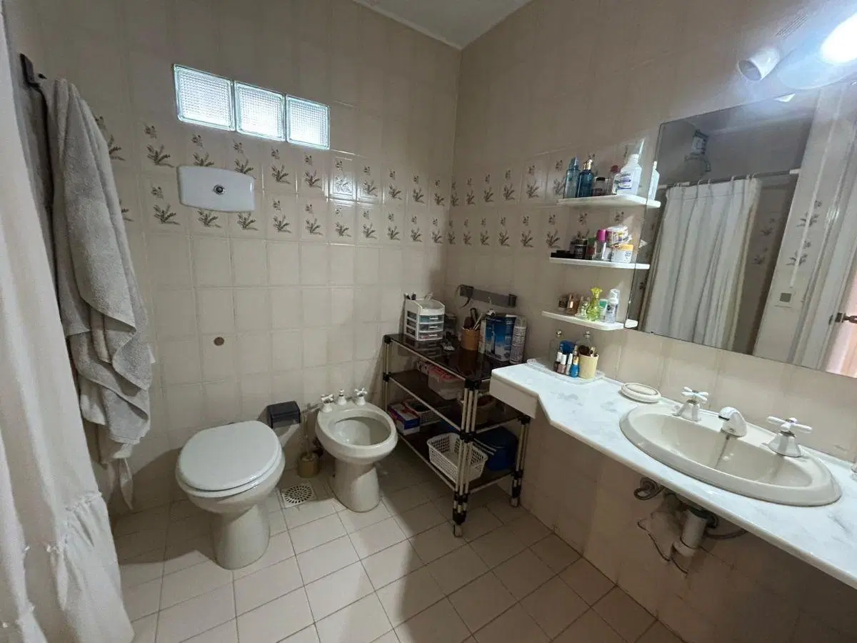 Apartamento en venta, 2 dormitorios y 2 baños sobre Av. Roosevelt. Punta del Este 8
