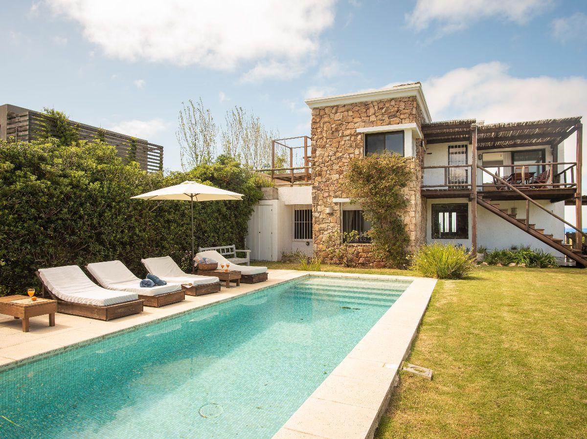 Foto de EN VENTA FRENTE AL MAR - CASA 4 DORMITORIOS, imagen 3