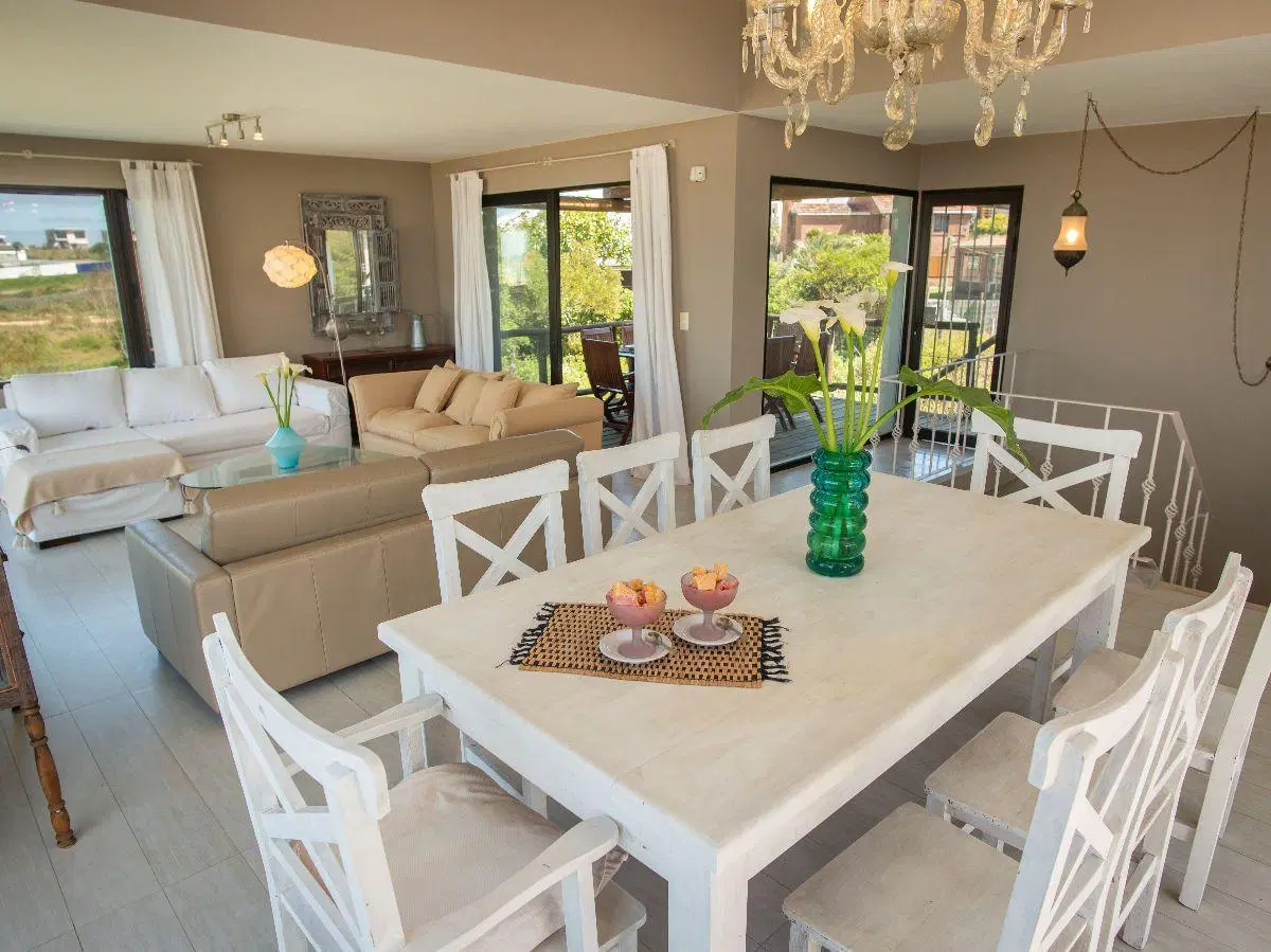 EN VENTA FRENTE AL MAR - CASA 4 DORMITORIOS 8
