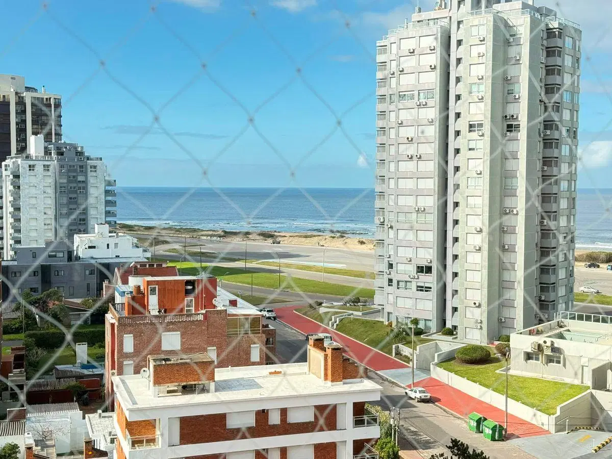 EN VENTA - 3 dormitorios con Vista al Mar, Playa Brava, Punta del Este 5