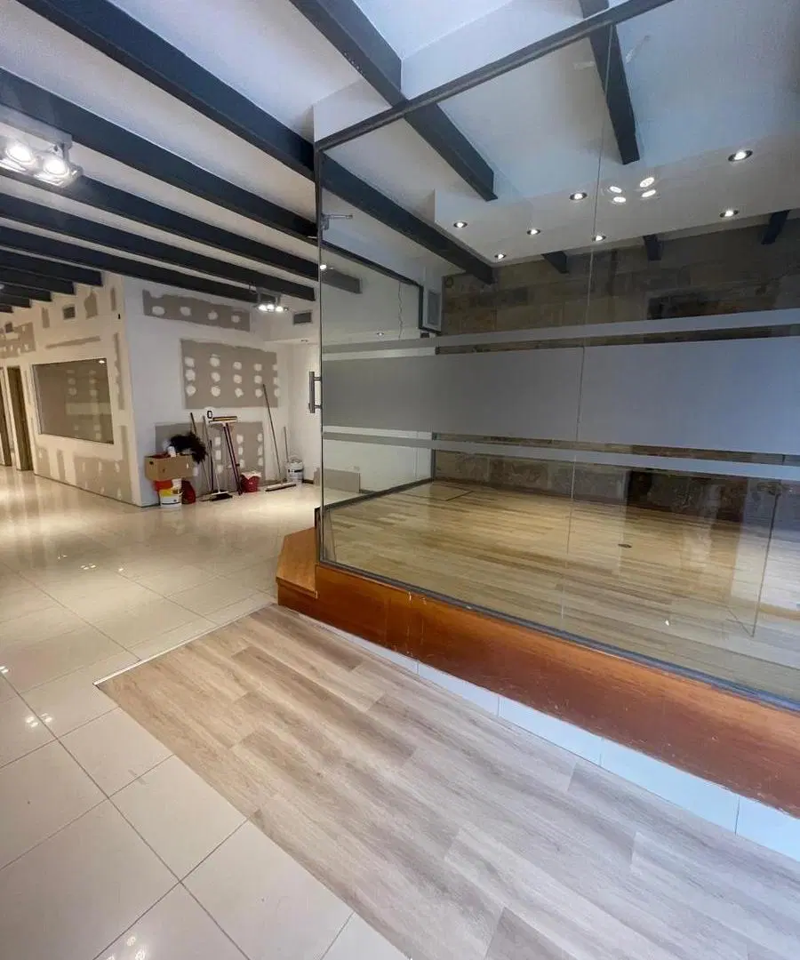 CENTRO DE OFICINAS COMERCIALES EN ALQUILER -VENTA 1