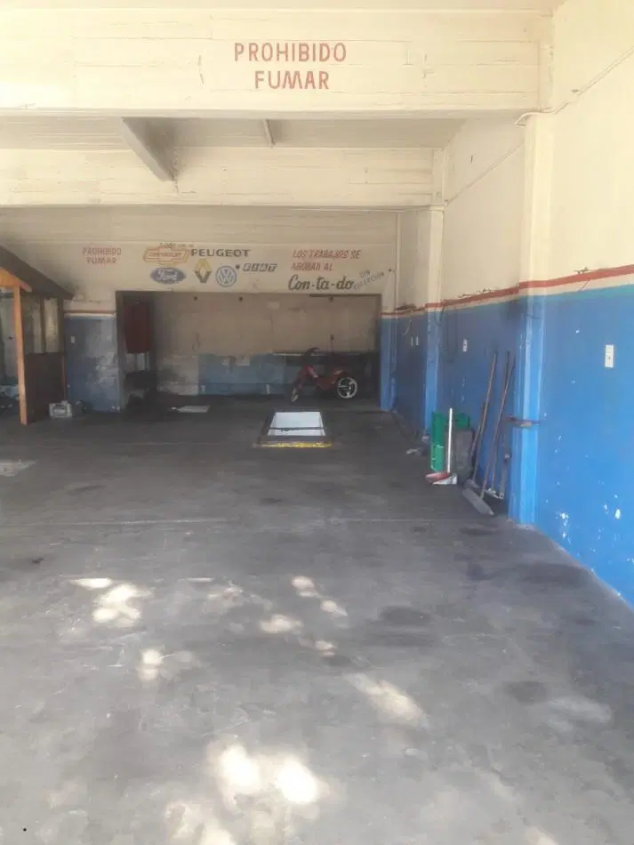 LOCAL COMERCIAL EN AV. ALQUILA CASTELAR 5
