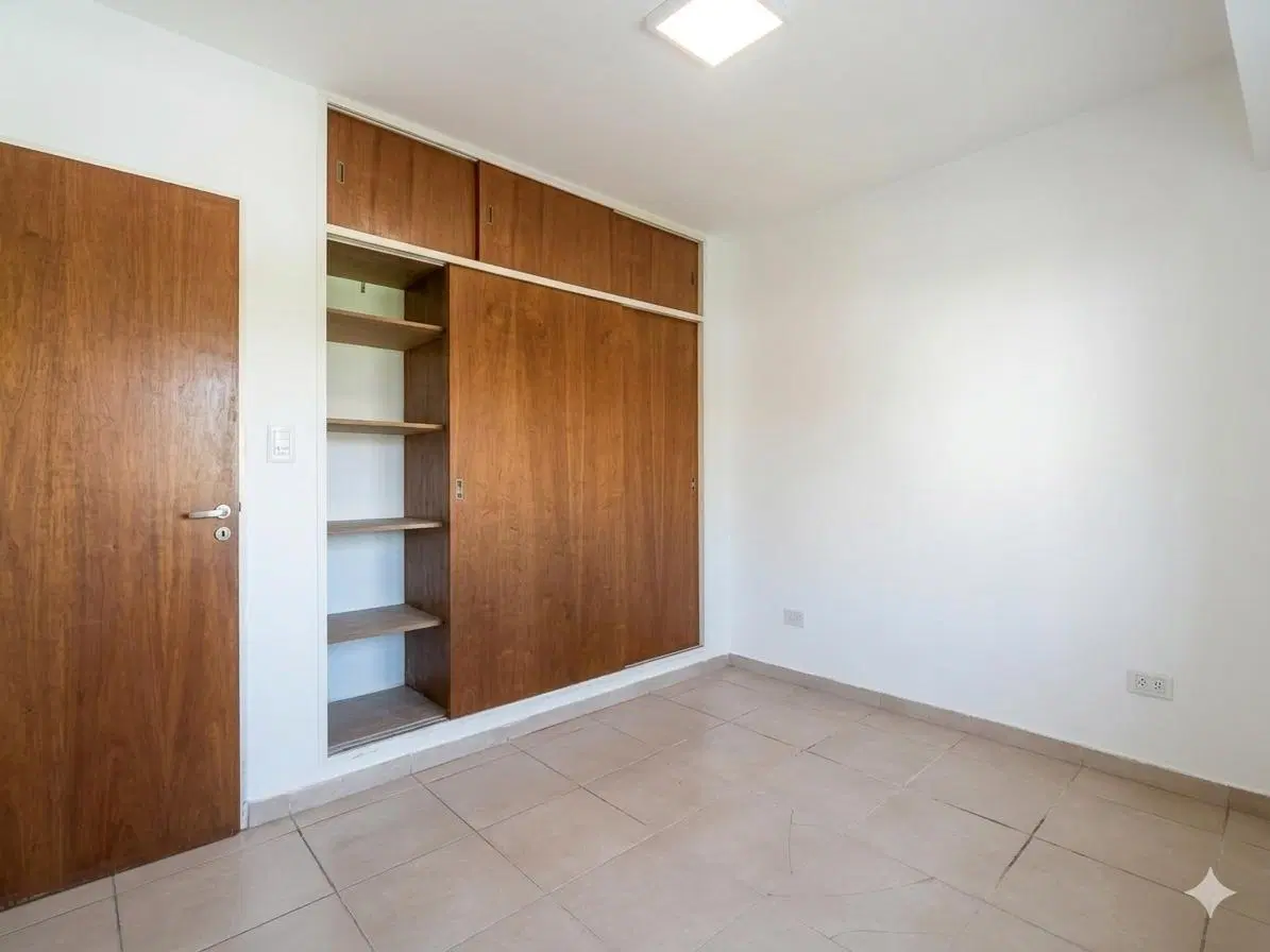 Departamento 2 Dormitorios con Balcón al Frente - 1º de Mayo y Ocampo | Excelente Ubicación 3