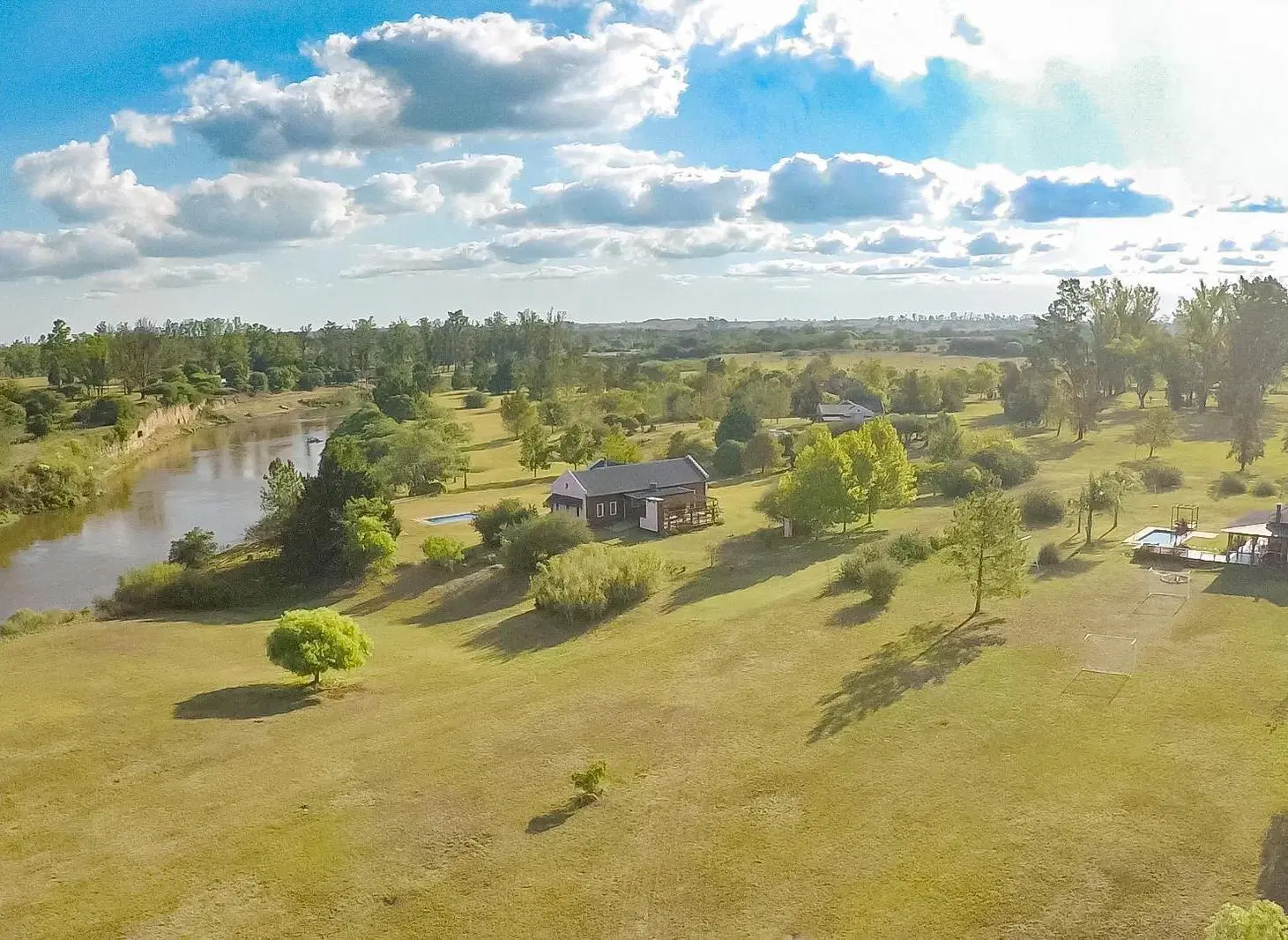 Exclusivo Lote al Río Carcarañá con Bosque de Pinos – Barrio Cerrado Casas de Campo 3