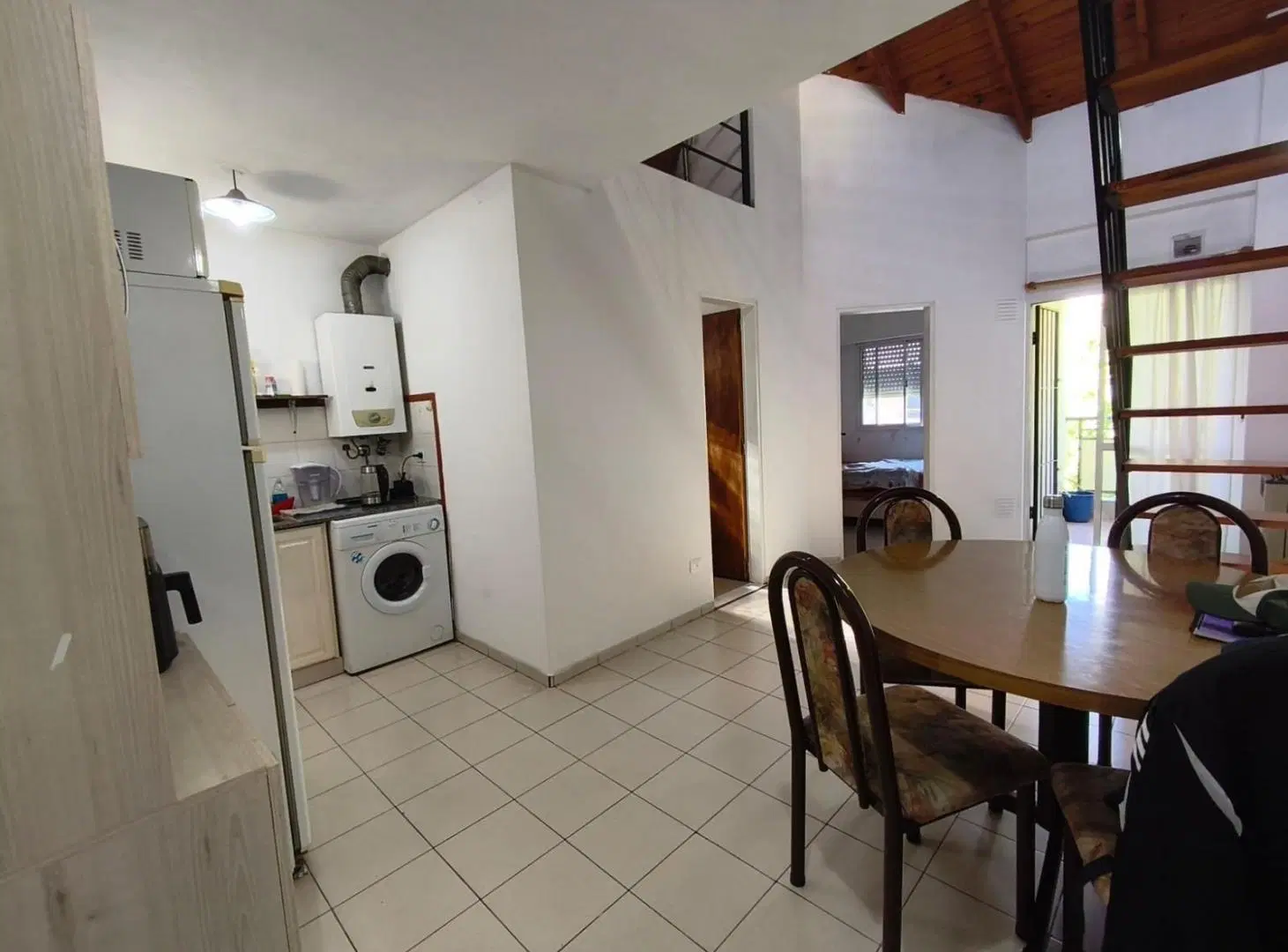 Departamento Tipo Dúplex de 1 Dormitorio con Entrepiso Comodín y Balcón – Ideal Inversión o Estudian 2