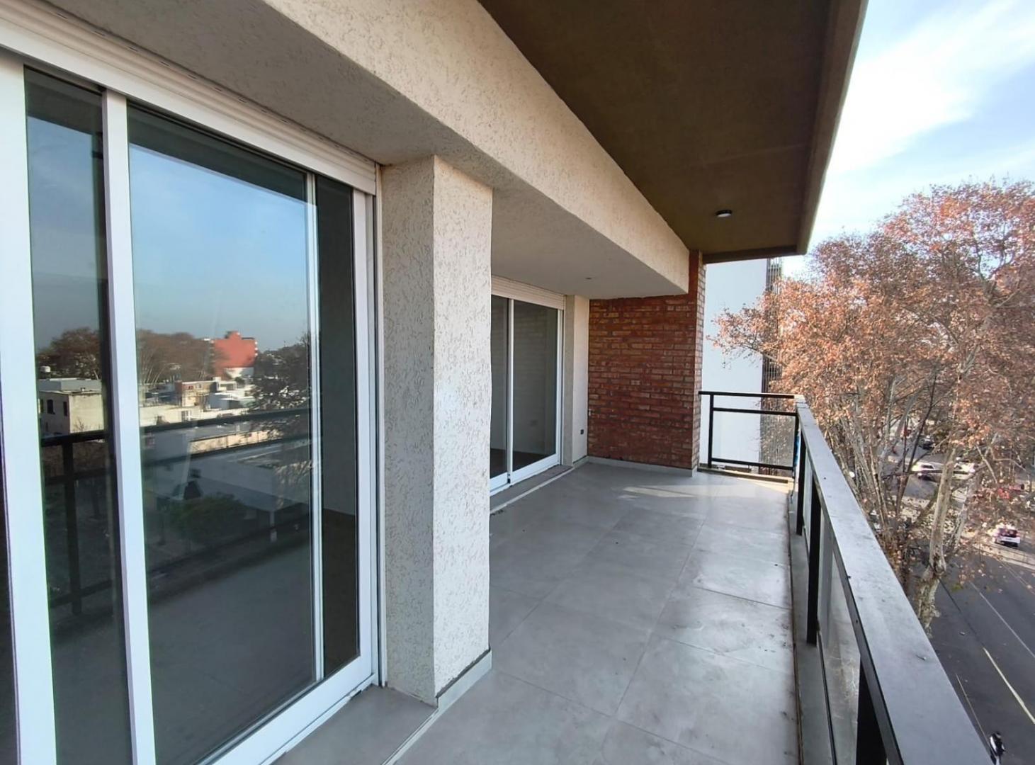 Foto de Departamento de Categoría de 2 Dormitorios con Balcón Terraza y, imagen 2