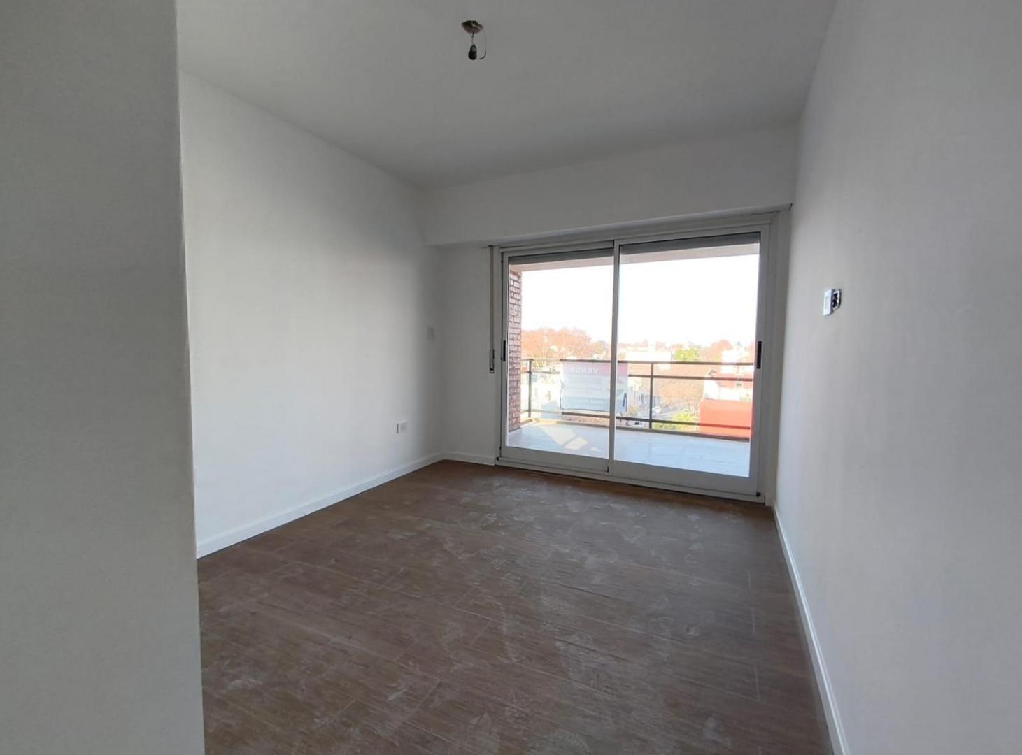 Foto de Departamento de Categoría de 2 Dormitorios con Balcón Terraza y, imagen 5