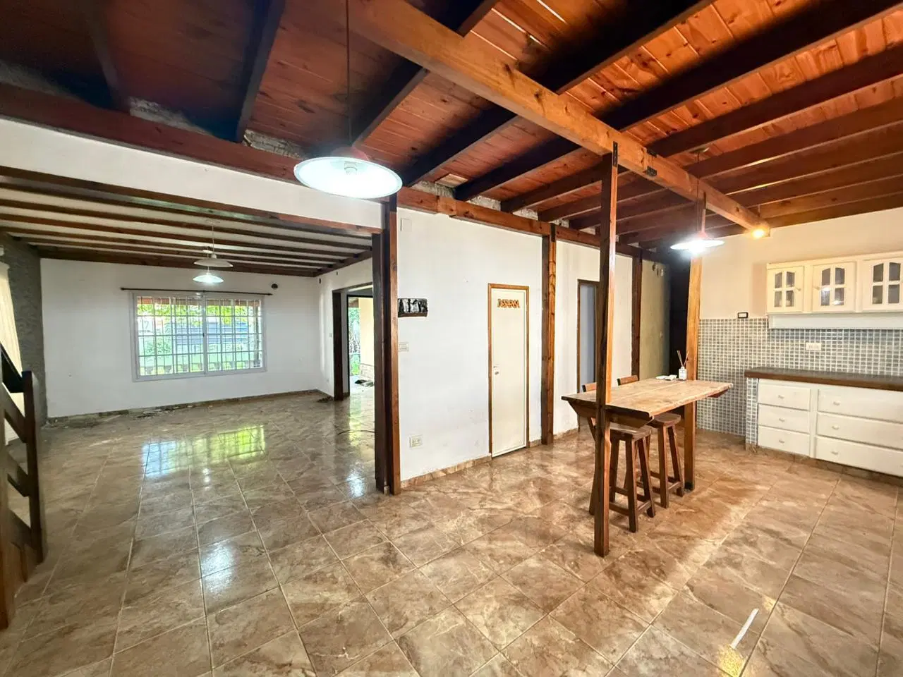 VENTA CASA 3 AMB CON PILETA EN TORTUGUITAS MALVINAS ARGENTINAS 3