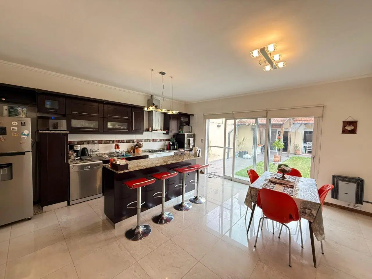 Casa en Caseros 4