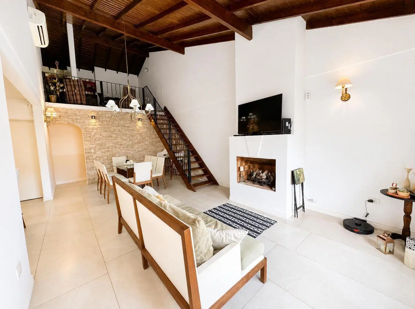 VENTA CASA 4 AMB CON PILETA EN BELLA VISTA APTA CREDITO 3