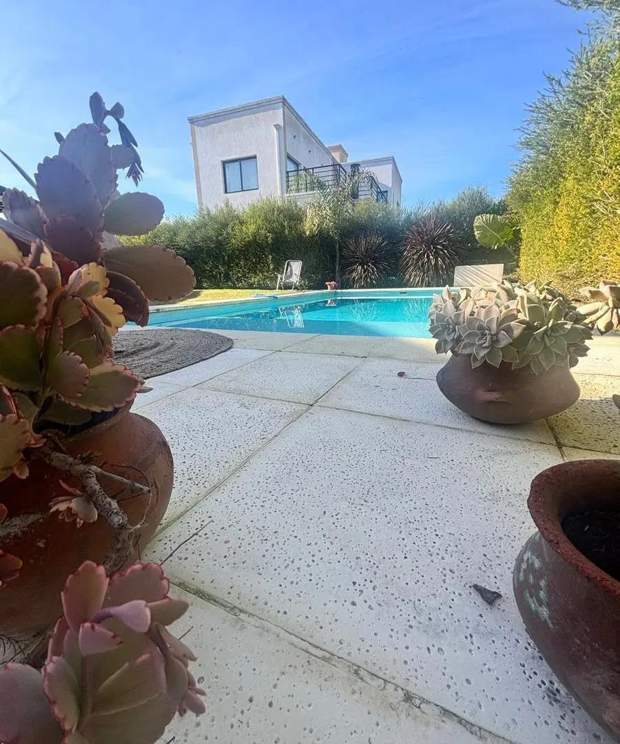 Venta Casa 5 amb.c/ piscina San Sebastian ( Pilar) 1