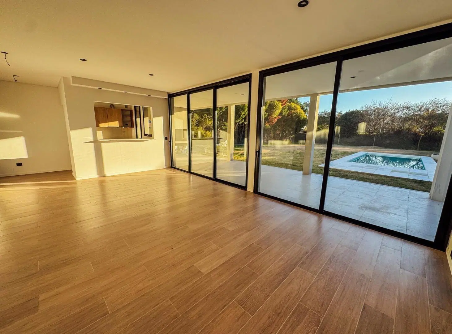 Venta Casa en El Canton - Norte 5 ambientes 8