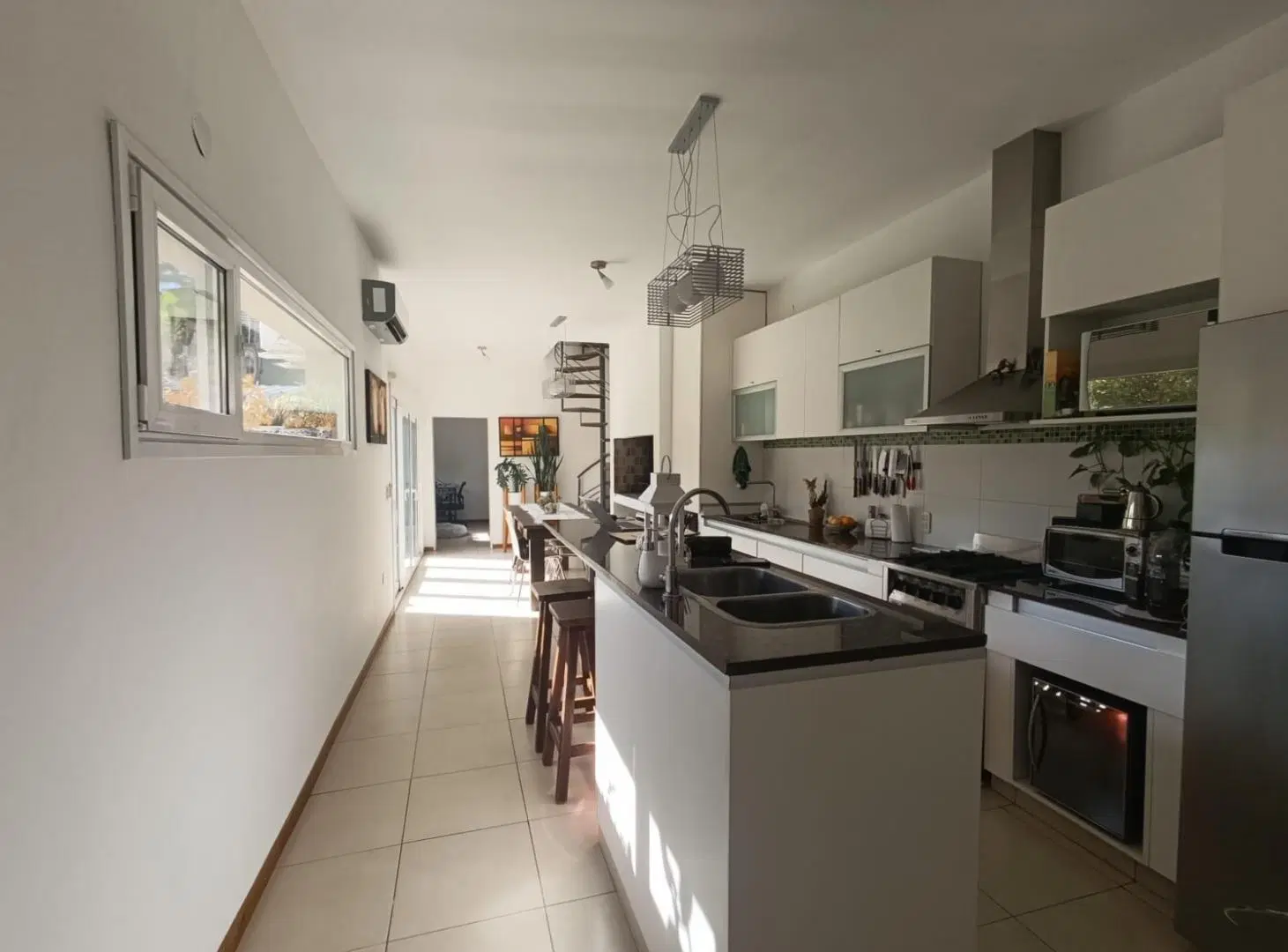 CASA EN VENTA 4AMB HURLINGHAM 2
