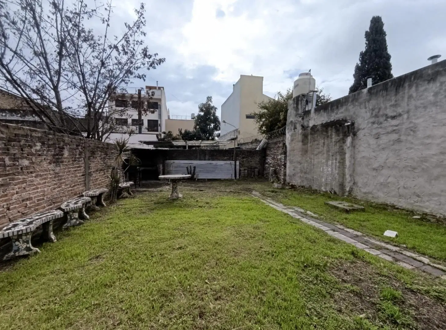 VENTA LOTE IDEAL INVERSOR CASEROS 2