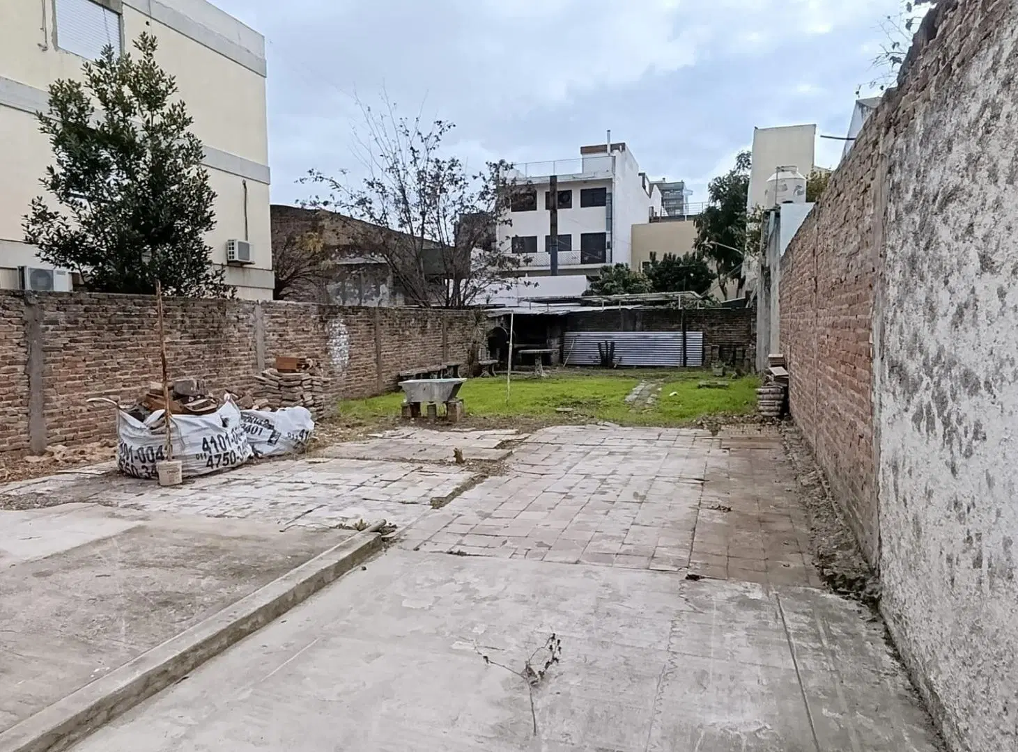 VENTA LOTE IDEAL INVERSOR CASEROS 4