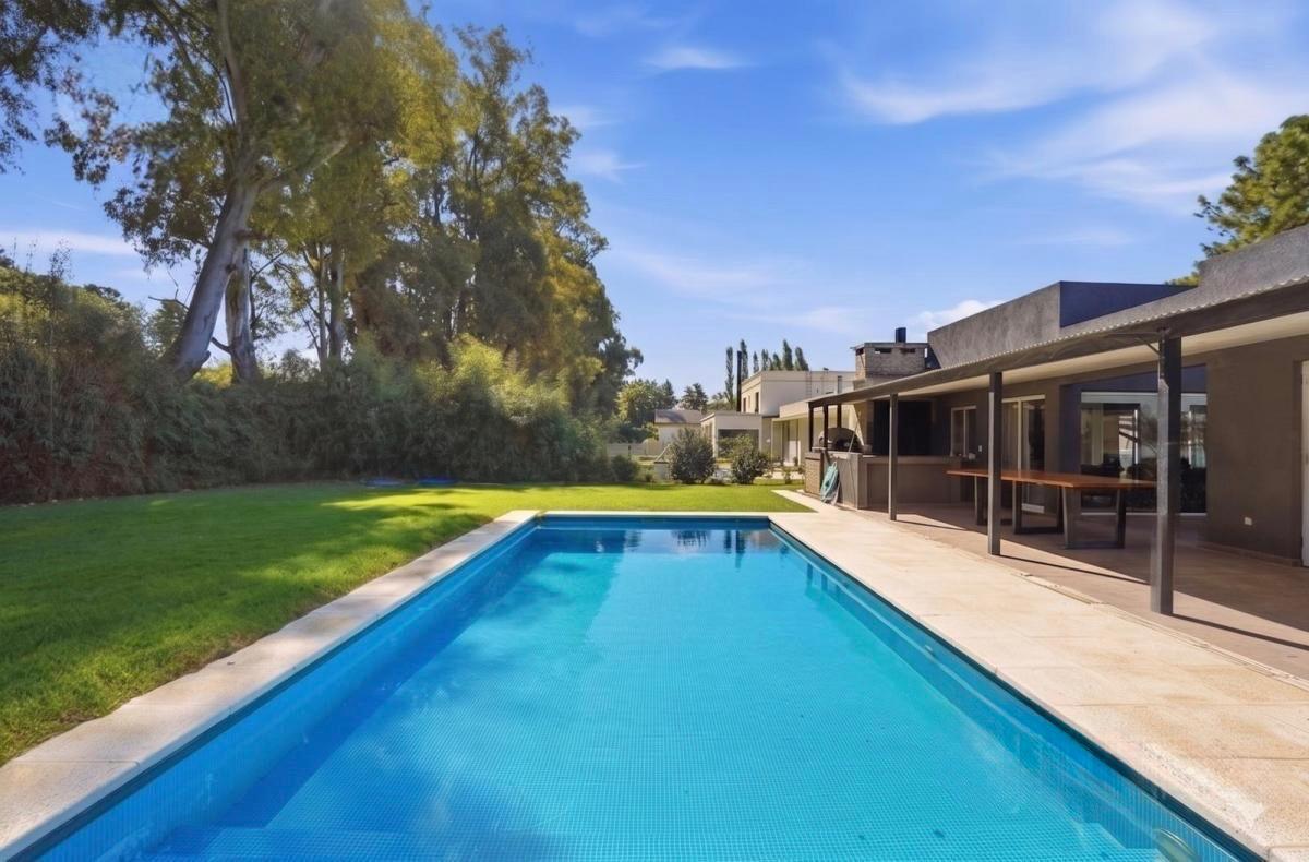 Foto de VENTA CASA 5 AMB COUNTRY LA PEREGRINA PILAR, imagen 1