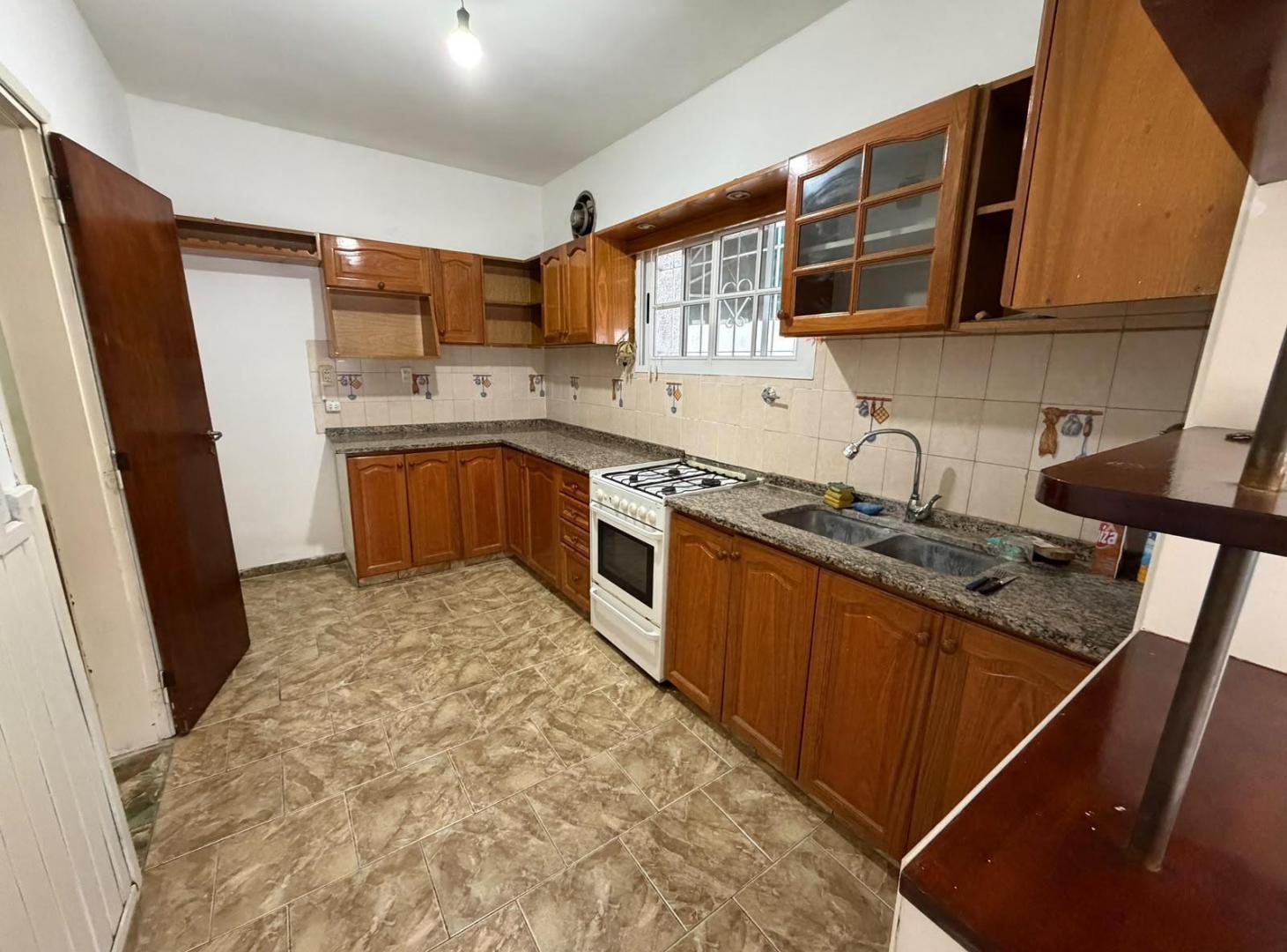Foto de VENTA CASA 4 AMB EN MUÑIZ, imagen 2