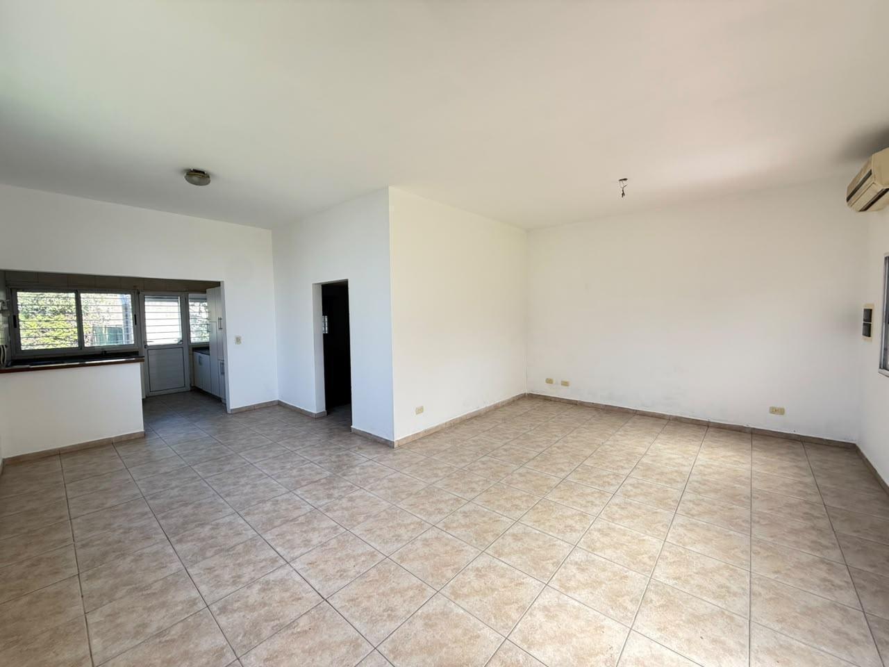 Foto de CASA 2 AMB EN VENTA EN BELLA VISTA APTA CREDITO BARRIO CERRADO, imagen 1