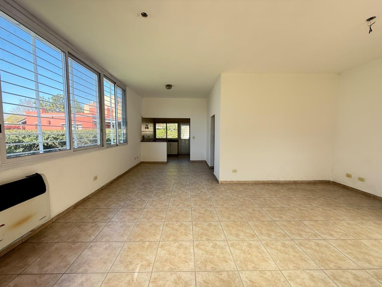 Foto de CASA 2 AMB EN VENTA EN BELLA VISTA APTA CREDITO BARRIO CERRADO, imagen 3