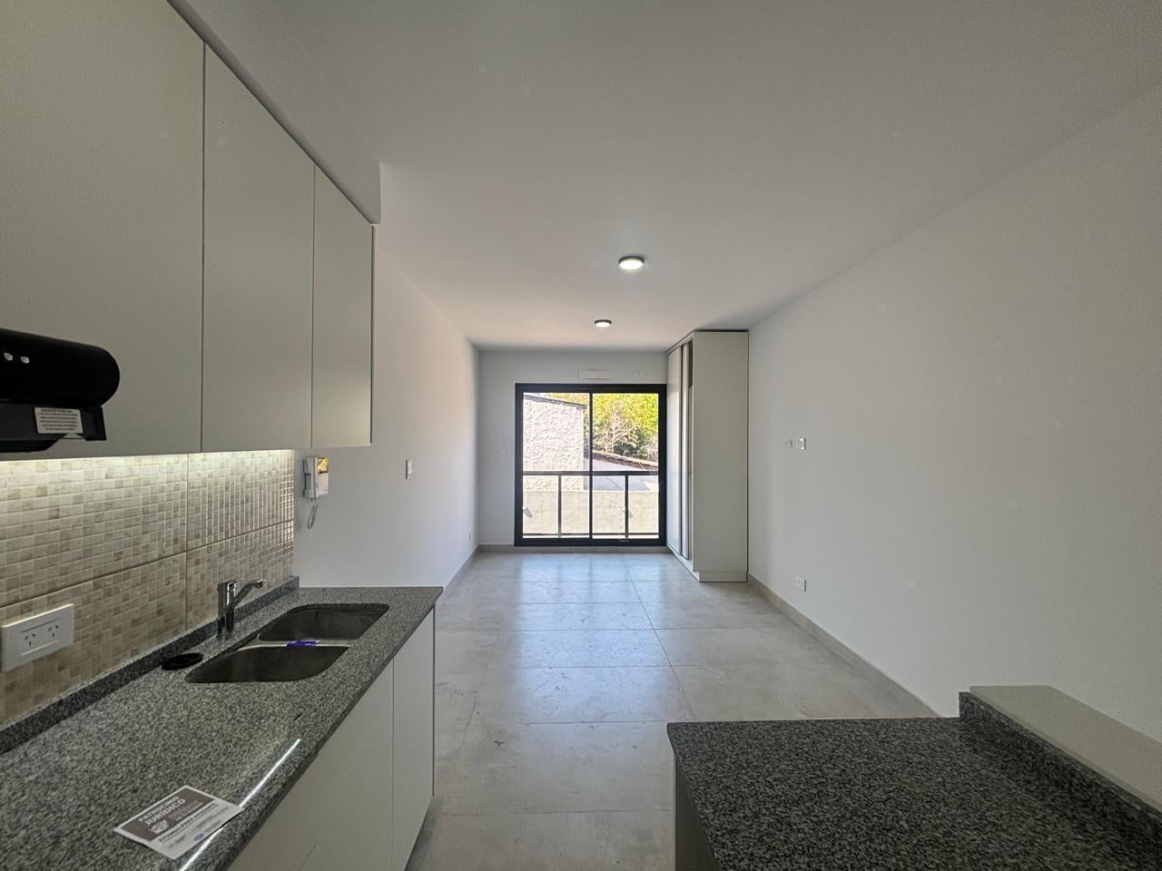 Foto de Venta Monoambiente a estrenar c/ Terraza y Cochera San Miguel, imagen 4