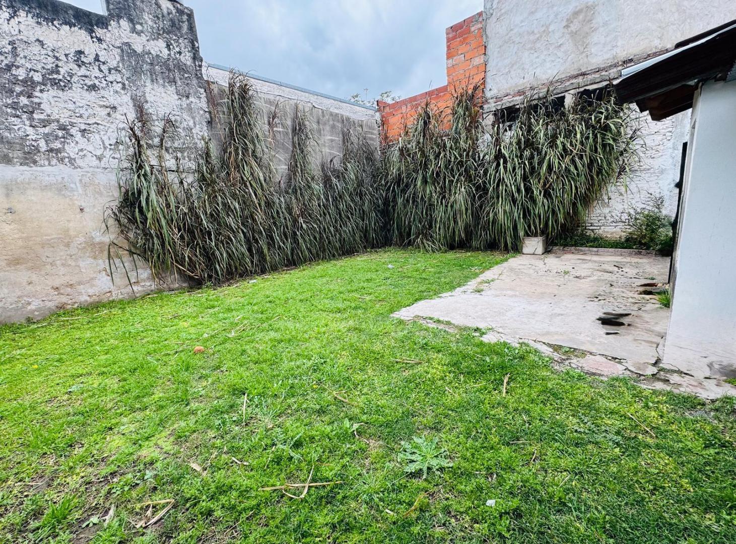 Foto de Casa Venta Bella Vista 2 3 amb jardin PERMUTA, imagen 5