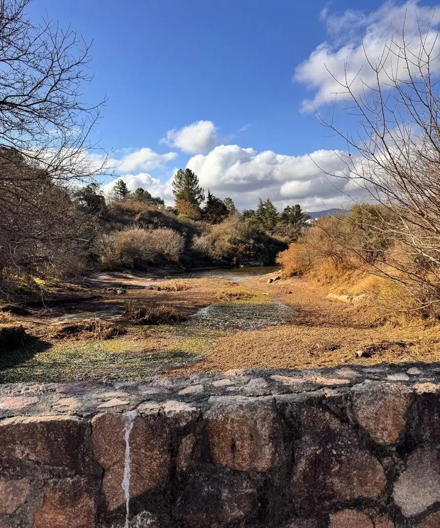 VENTA DE TERRENO EN PARQUE SIQUIMAN A 5 CUADRA DEL LAGO SAN ROQUE. CARLOS PAZ. CORDOBA.- 4