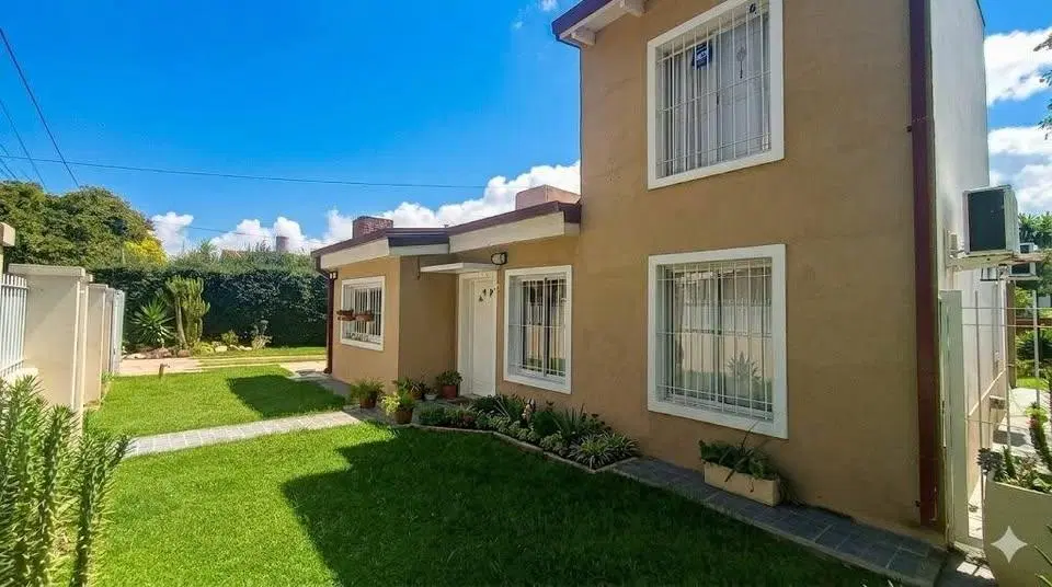 VENTA DE CASA EN CARLOS PAZ BARRIO SANTA RITA DEL LAGO (TRES CUADRAS DEL LAGO). 5