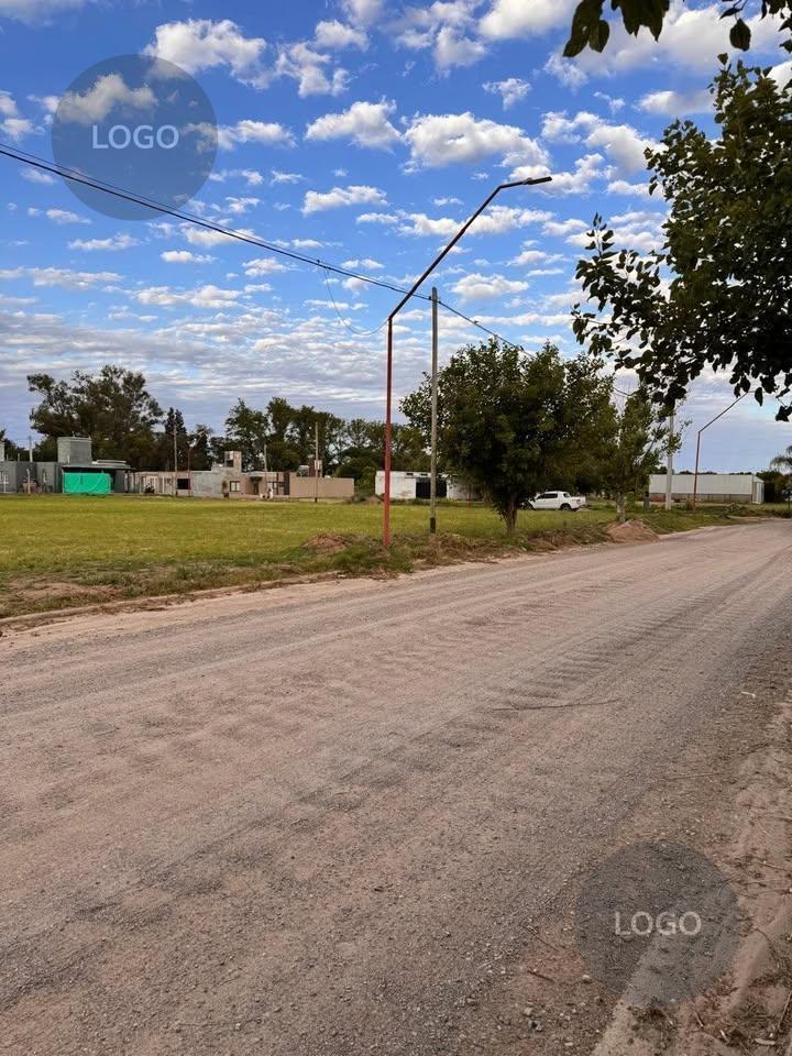 VENTA DE LOTE EN COLONIA TIROLEZA A 100 METROS DE LA RUTA.