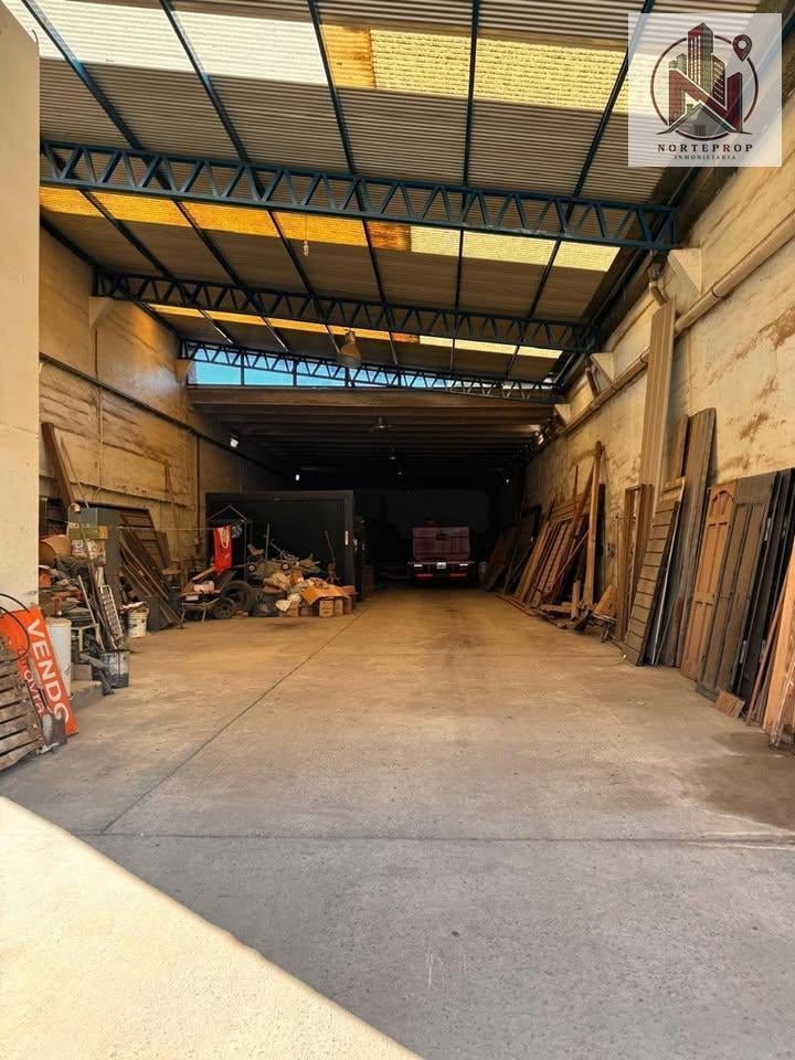 Foto de VENTA DE GALPON EN VILLA AZALAIS. A 100 METROS DE AV CAPDEVILA.- CORDOBA, imagen 4
