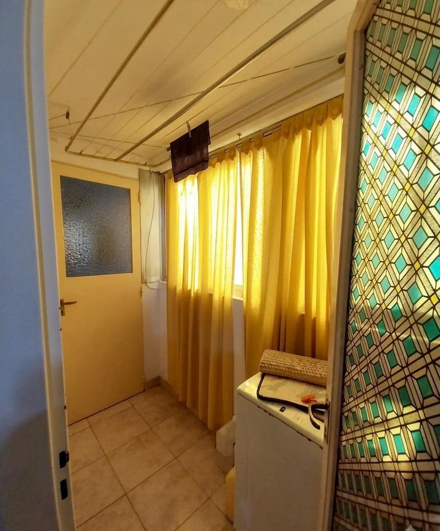 Foto de Excelente Departamento de Ambientes Amplios con Dependencias de, imagen 5