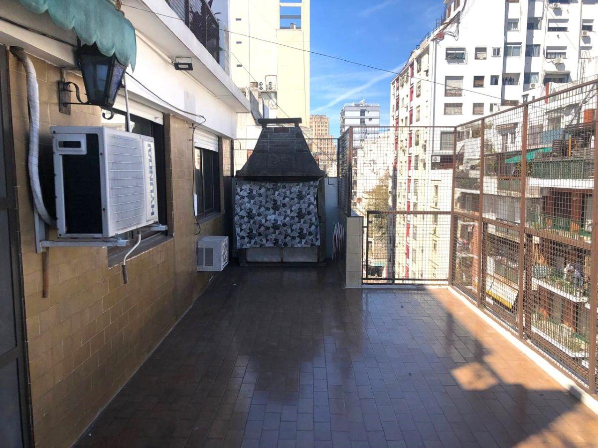 Foto de Hermoso depto con balcón terraza y parrilla. Además tiene un amplio, imagen 2