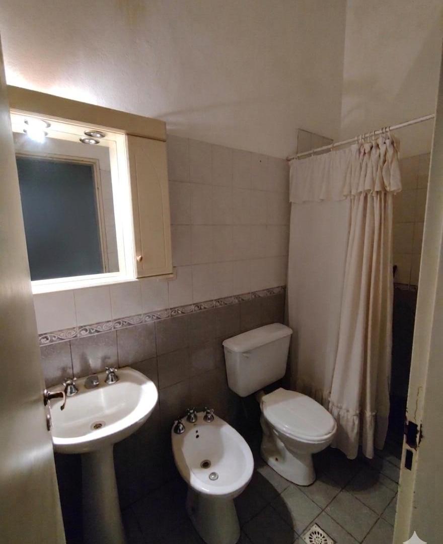 Foto de DUEÑO DIRECTO VENDE CASA 2 PISOS, imagen 2