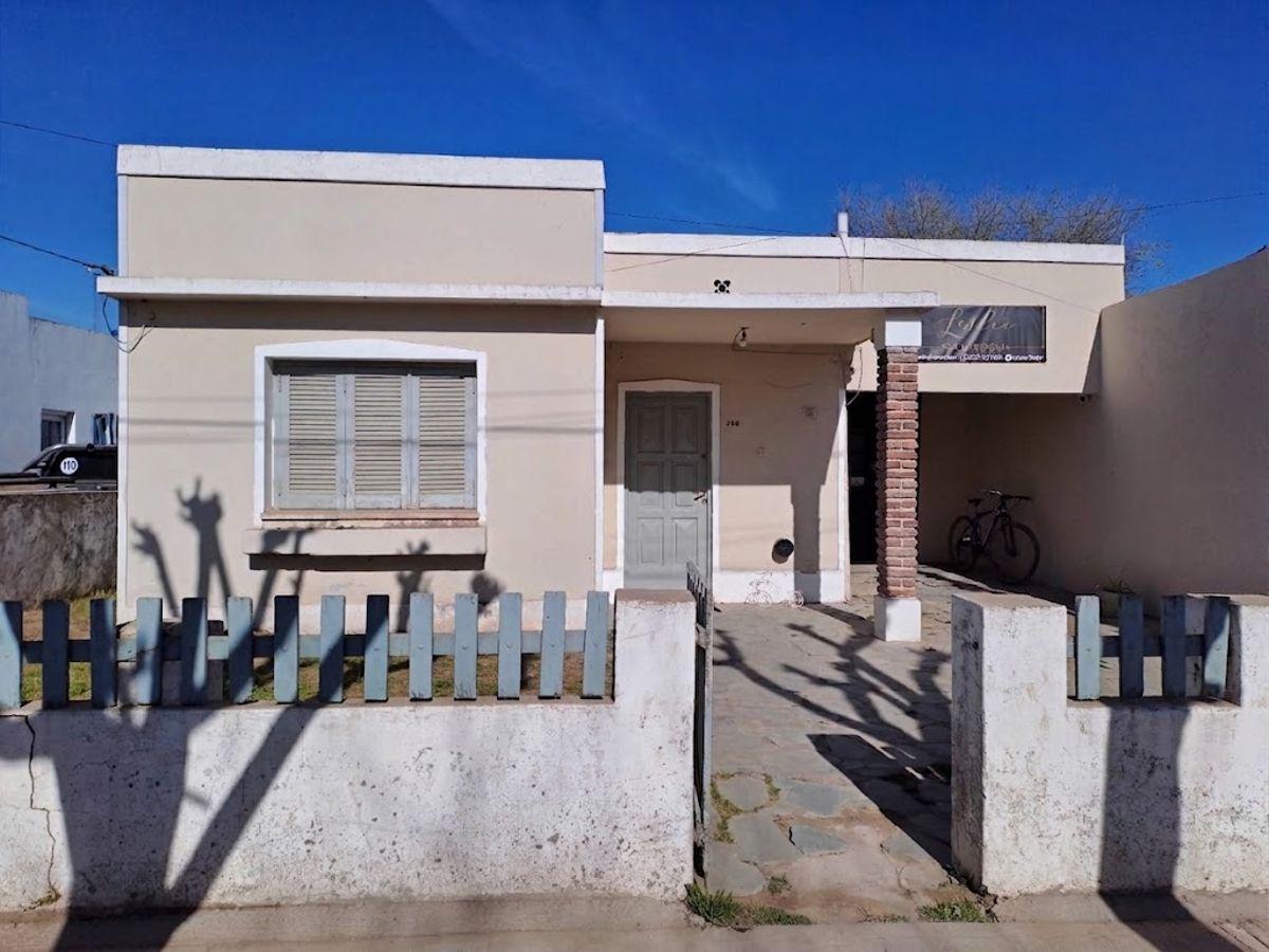Foto de Casa de 96 m² con 3 dormitorios en venta en Navarro, imagen 1