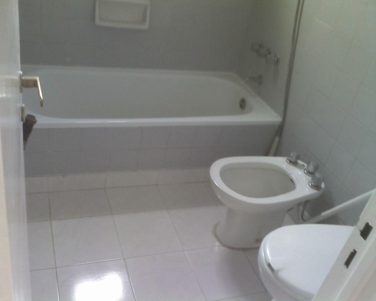 Foto de Departamento de 3 ambientes en alquiler en Balvanera sobre avenida al, imagen 5