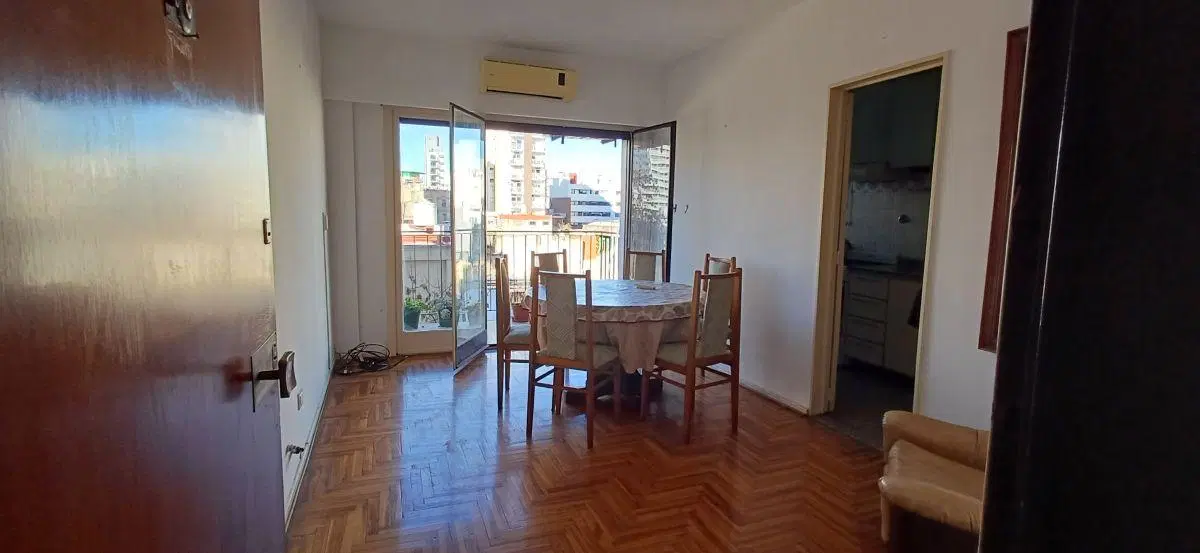 Departamento en alquiler de 3 ambientes en Monserrat, súper luminoso, todo externo, balcón al frente 1