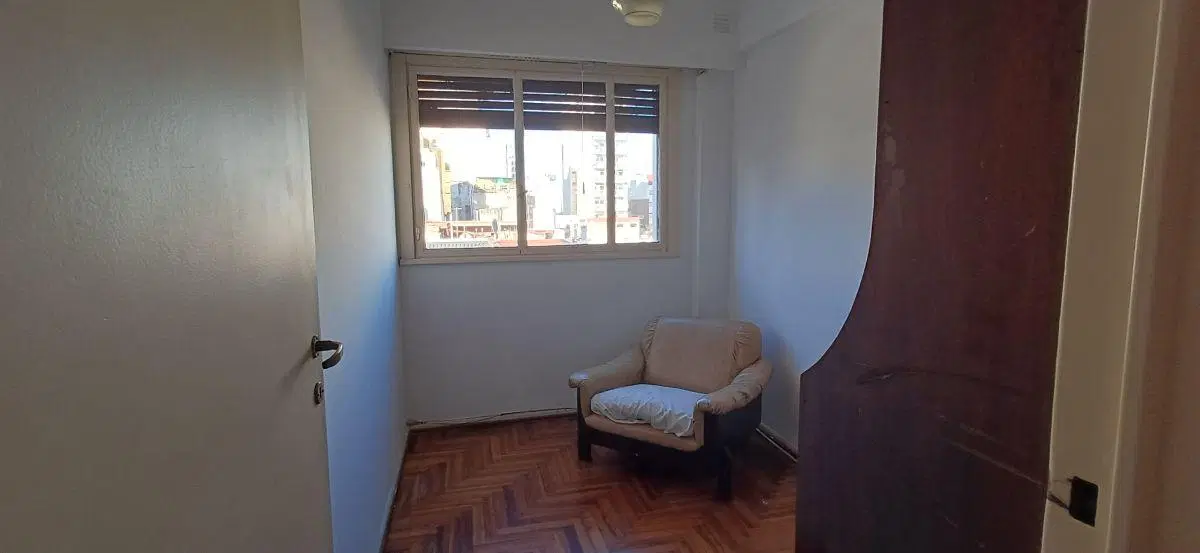 Departamento en alquiler de 3 ambientes en Monserrat, súper luminoso, todo externo, balcón al frente 3