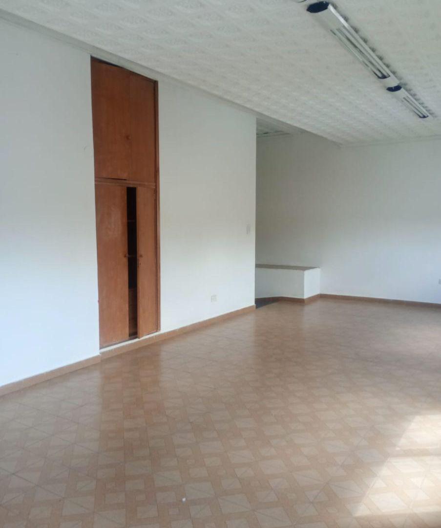Foto de ALQUILA CASA 4 DORMITORIOS APTO COMERCIAL, imagen 4