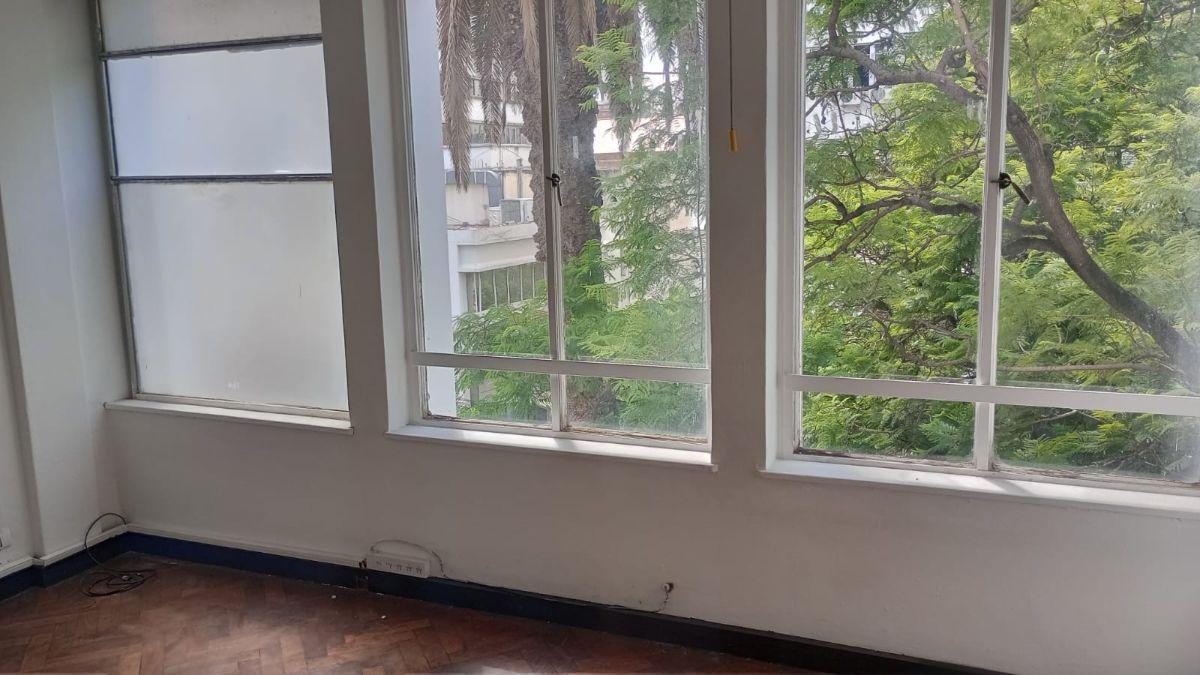 Foto de ALQUILO OFICINA AMPLIA UN PRIVADO, imagen 2